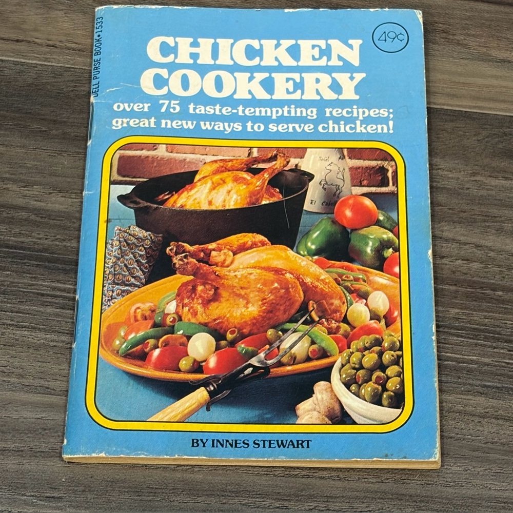 Vintage 1977 Mini Cookbook Booklet Chicken Cookery Recipes Innes Stewart 64 Pgs